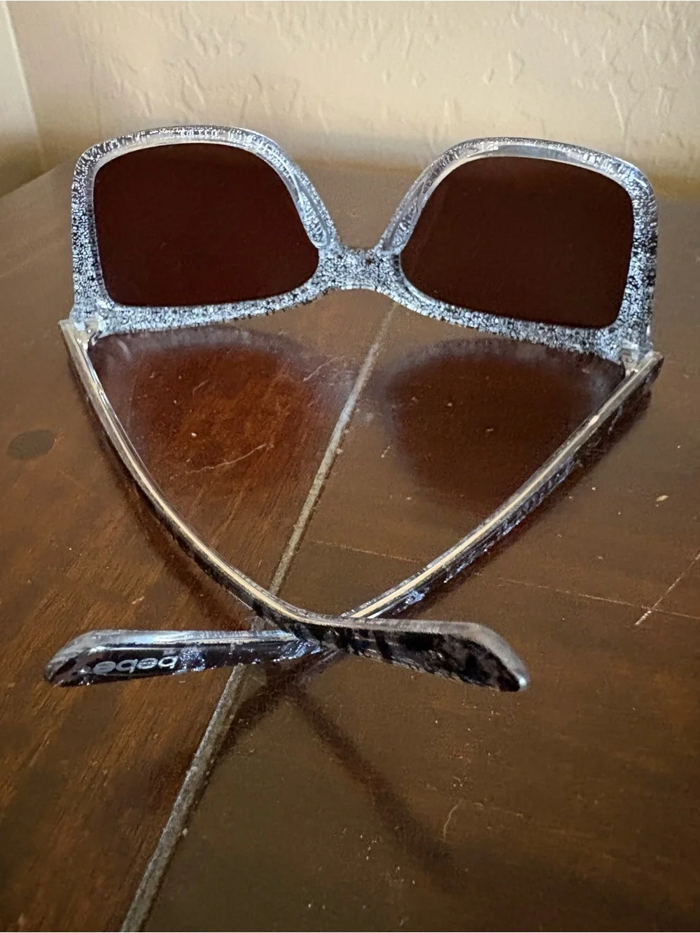 Classic Cat-Eye Women's Sunglasses in Black Speckle NWOT